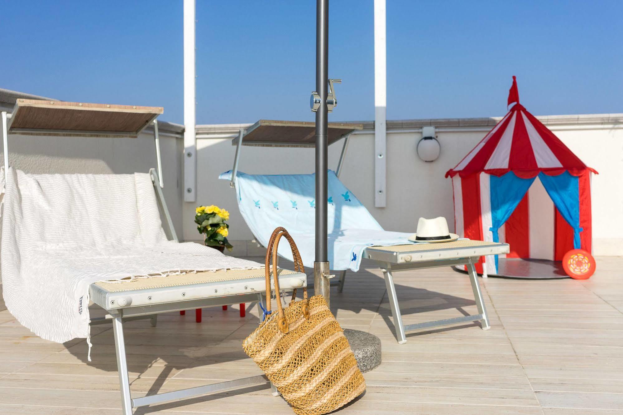 Regina Hotel E Ristorante Punta Marina Exteriér fotografie
